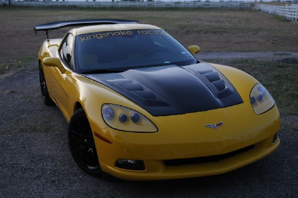 kingsnake racing c6.k after installation of CF wing, CF hood and ZR1 replic