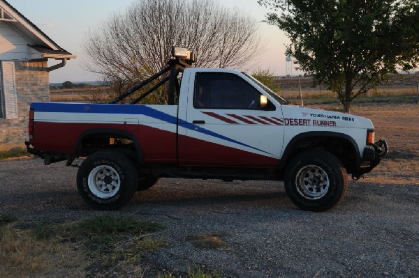 JeffBs 1988 Nissan Desert Runner 4x4 Hardbody