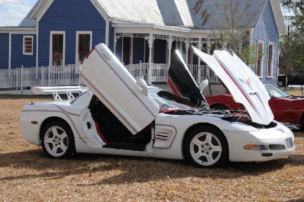 Leander Cars and Coffee Car Show, Leander Texas - 11/28/10 - photo by Jeff