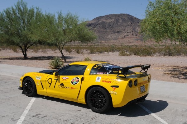 kingsnake racing visits Vivid Racing outside Phoenix