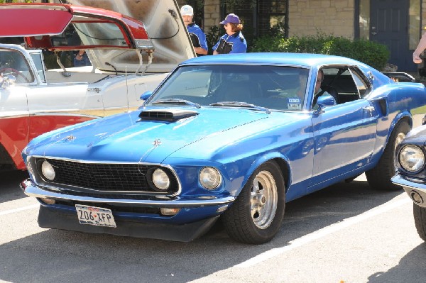 Leander Cars and Coffee Car Show, Leander Texas - 10/31/10 - photo by Jeff