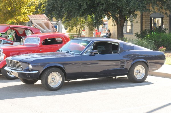 Leander Cars and Coffee Car Show, Leander Texas - 10/31/10 - photo by Jeff