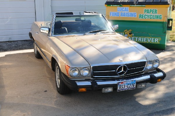 Leander Cars and Coffee Car Show, Leander Texas - 10/31/10 - photo by Jeff