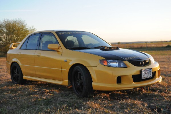 kingsnake racing 2003.5 MazdaSpeed Protege gets it's first graphic set